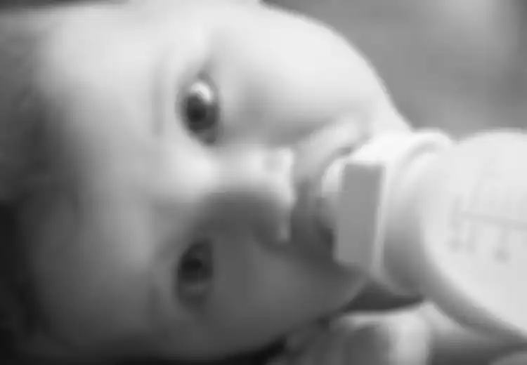 Bedakan Sufor untuk Bayi Perempuan dan Laki-laki