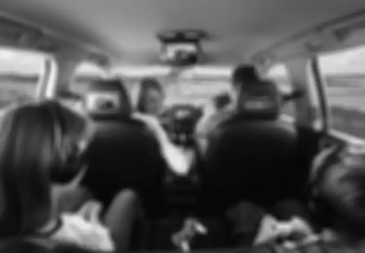 Tips Bugar Saat Liburan Menggunakan Mobil Pribadi
