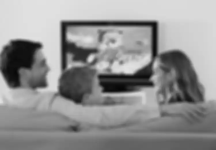 Ini Cara Orangtua Mendampingi Anak Menonton TV
