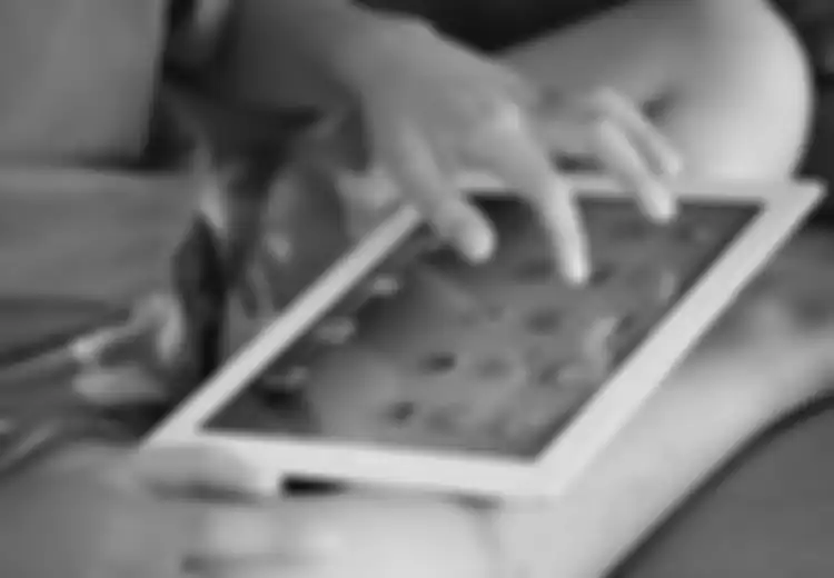 Mengapa Anak Perlu Lepas dari Gadget?