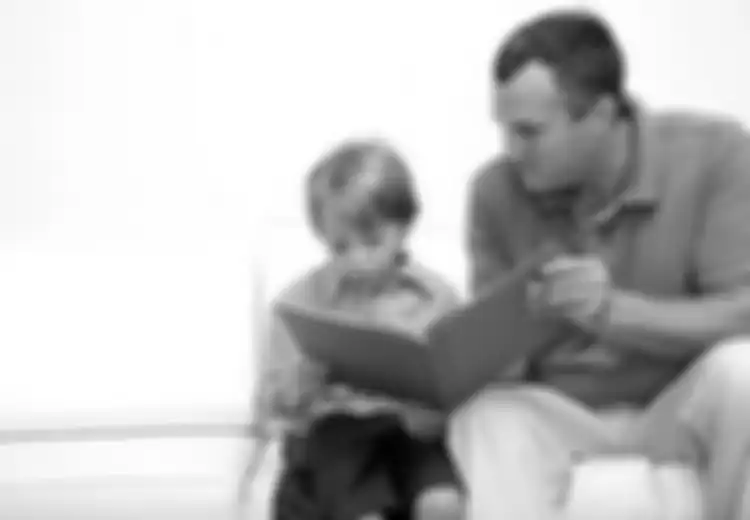 Memupuk Minat Baca Anak (4): Beri Buku Bacaan dengan Tata Bahasa yang Benar
