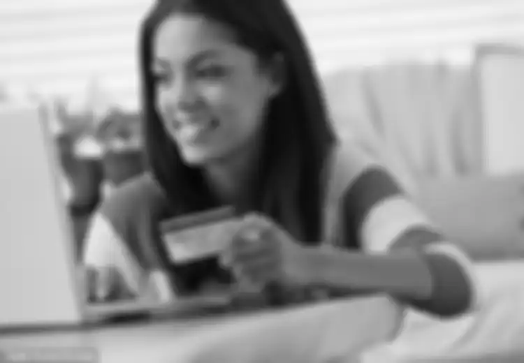 Masyarakat Inggris Gemar Belanja Online