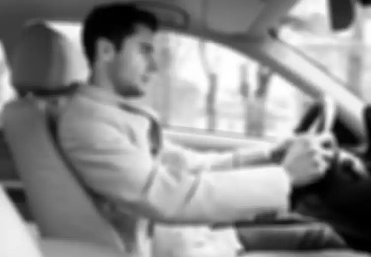 Mitos dan Fakta Kesehatan (2): Terlalu Sering Menyetir Mobil Bisa Menurunkan Kesuburan Pria?