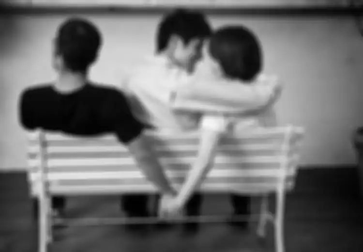 Membuat Penasaran Banyak Orang, Ini 4 Alasan Mengapa Perempuan Bisa Selingkuh