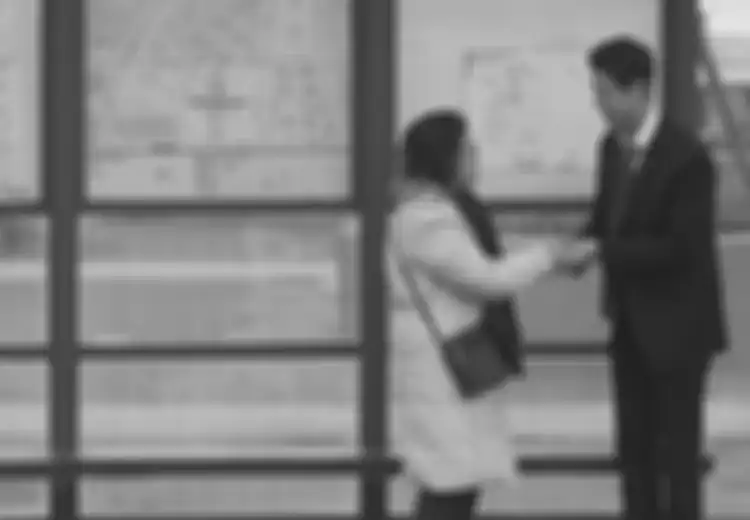 (Video) Mengharukan! Pemuda di Korea Selatan Ini Dapat Banyak Bantuan Saat Akan Menghadiri Wawancara Kerja Pertamanya