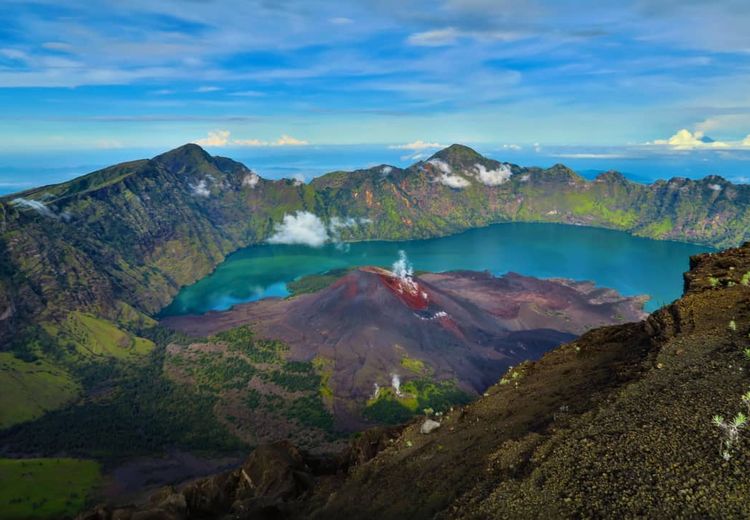 Pendaki Brasil Jatuh di Rinjani: Ini Penjelasan Sains Mengapa Kita Terjatuh di Gunung