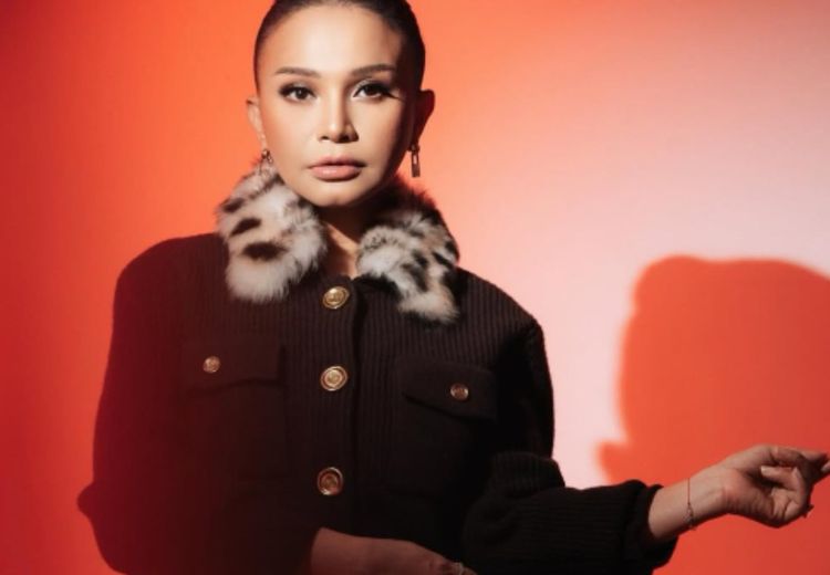 Rossa Ungkap Transformasi 30 Tahun Berkarir, Dulu Tampil Polos Kini Lebih Dewasa dalam Penampilan