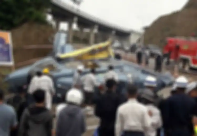 Heli Sipil Angkut Pekerja WN China Jatuh Namun Para Penumpang Selamat Karena Pakai Seatbelt