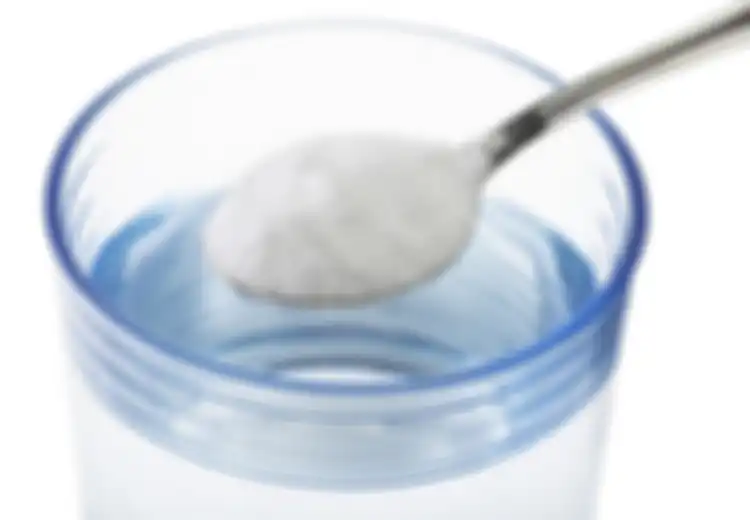 Tak Disangka, Hanya dengan Rutin Minum Air Garam Hangat Saja Bisa Dapat Manfaat Menakjubkan Ini