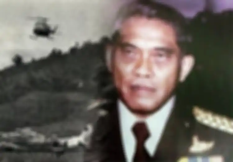 Benny Moerdani, Tokoh Intelijen RI yang Dipaksa Menikah Oleh Bung Karno dan ke Mana pun Pergi Harus Selalu Membawa Bekal Masakan Istri