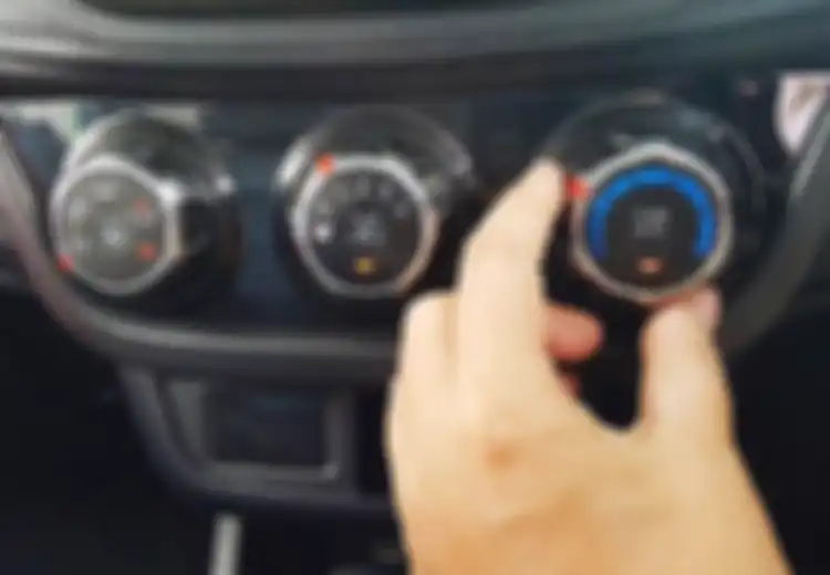 Jangan Langsung Menyalakan AC Saat Masuk Mobil Atau Anda Akan Menyesalinya