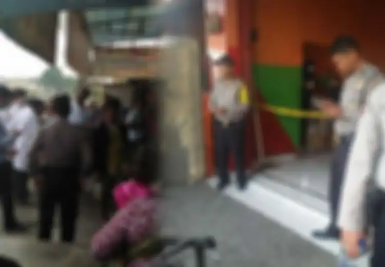 Hati-hati, Tidur Pakai Headset Bisa Bikin Nyawa Melayang Seperti Pria Banten Ini
