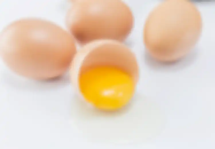Tidak Disangka Sama Sekali, Cukup Letakkan Telur Ayam di Atas Beras Tiap Hari, Dijamin Anda Akan Melihat Hal Menakjubkan Ini