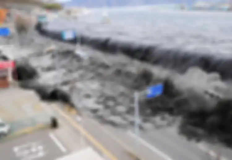 Baru Dihantam Gempa 6,1 Magnitudo, Mendadak Terjadi Tsunami di Maluku Tengah, Warga Panik dan Langsung Berlarian ke Tempat Ini, BMKG: Cepat Sekali!