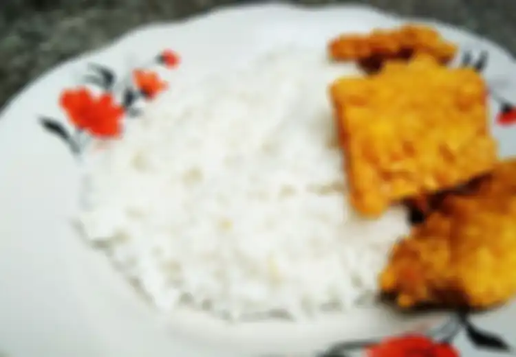 Baik atau Buruk? Ini yang Akan Tubuh Anda Alami Jika Tiap Hari Makan Nasi dan Tempe