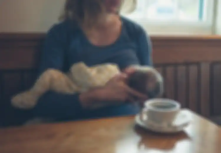 Jika Ibu Menyusui Suka Minum Kopi, Apakah Itu Berbahaya Bagi Bayi yang Disusui?