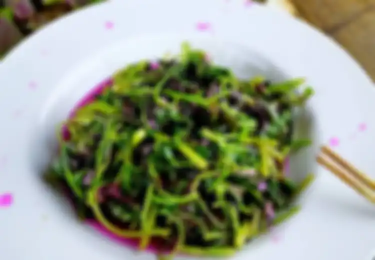 Begini Rupanya Rahasia Restoran Masak Bayam Agar Tidak Cepat Menghitam, Cuma Butuh Tiga Langkah Saja, Mau Coba?
