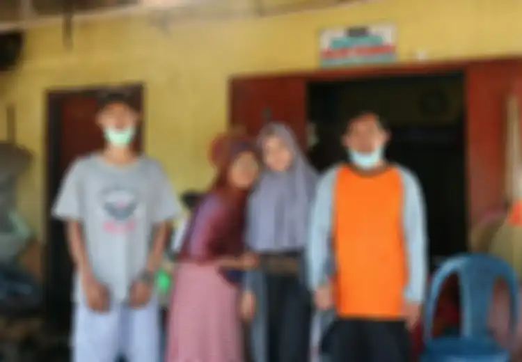 Alyza Firdaus Nabila, Anak Tukang Sampah yang Diterima di UGM Tanpa Tes, Kakaknya Putus Sekolah karena Tak Ada Biaya