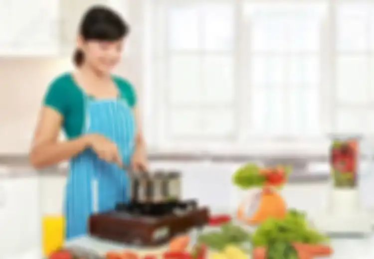 Hadapi Corona Ini 15 Cara untuk Tetap Waras dan Aman Saat Pemberlakuan PSBB, Salah Satunya Memasak untuk Diri Sendiri dan Orang Lain