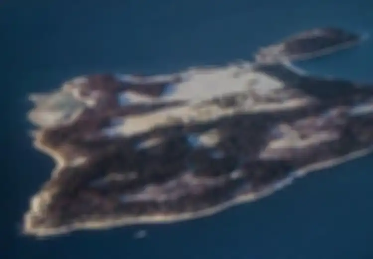 Di Penjara Bukannya Tersiksa, Para Penjahat yang Dihukum di Pulau Terpencil Ini Justru Bahagia Karena Hal Berikut