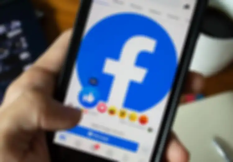 Facebook Uji Coba Fitur Lingkungan, Jadi Gampang Kenalan Tetangga yang Cantik!