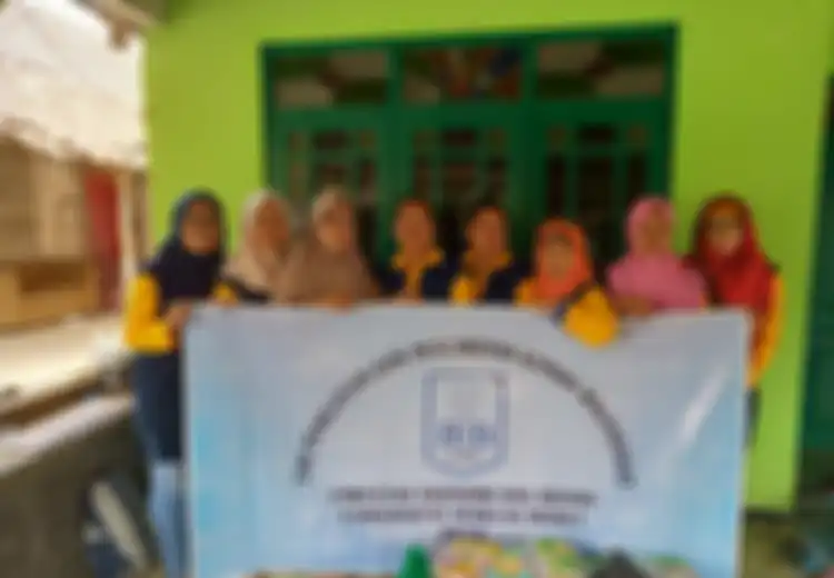 Aplikasi Online Ala Bank Sampah Amanah di Kampung Sayur Organik di Kota Solo