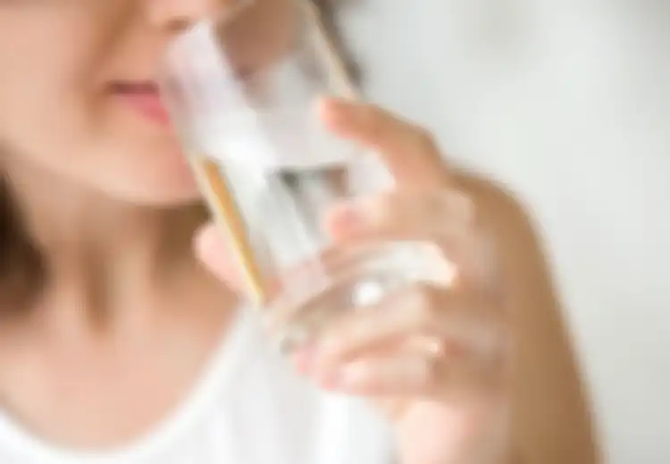 Dipercaya Menyehatkan, Nyatanya Rutin Minum Air Hangat Setiap Hari Justru Berbahaya, Peneliti Ungkap 6 Risiko Ini Menanti