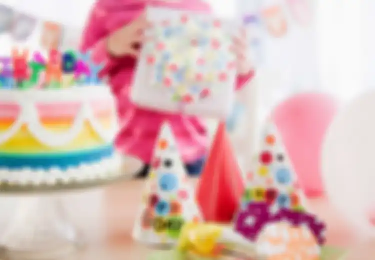 Anda atau Anak Anda Lahir di  Bulan Desember? Ini Dia 15 Ciri Kepribadian Orang yang Lahir Desember yang Bikin Anda Jatuh Cinta