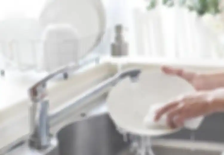 Kehabisan Sabun Cuci Piring? Gunakan Saja 4 Bahan Alami yang Ada di Rumah Ini untuk Mencuci Piring