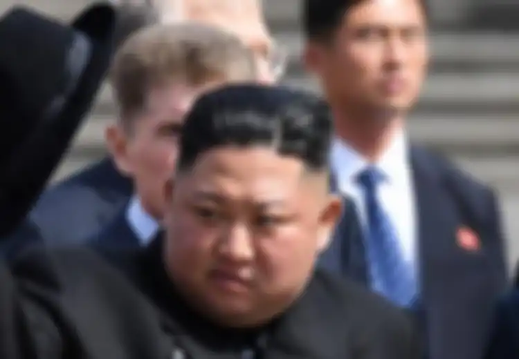 Gara-gara Tertidur dalam Acara yang Dipimpinnya, Kim Jong Un Tembak Mati Menteri Pertahanannya, Ditembak dengan 6 Senjata Anti-Serangan Udara