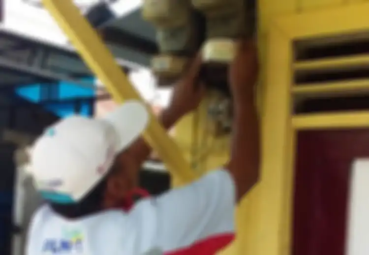 'Kado Manis Menyambut HUT RI ke-76', PLN Hadirkan Listrik ke Desa-desa di NTT dan Wilayah Perbatasan Indonesia-Timor Leste dengan Medan Ekstrem, Segini Biaya yang Dihabiskan