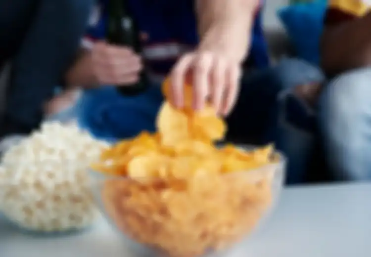Orang Pasti Pilih Ngemil Junk Food Daripada Buah Ini, Padahal Ternyata Manfaatnya Selangit Apalagi Jika Ngemilnya Malam Hari, Mau Coba?