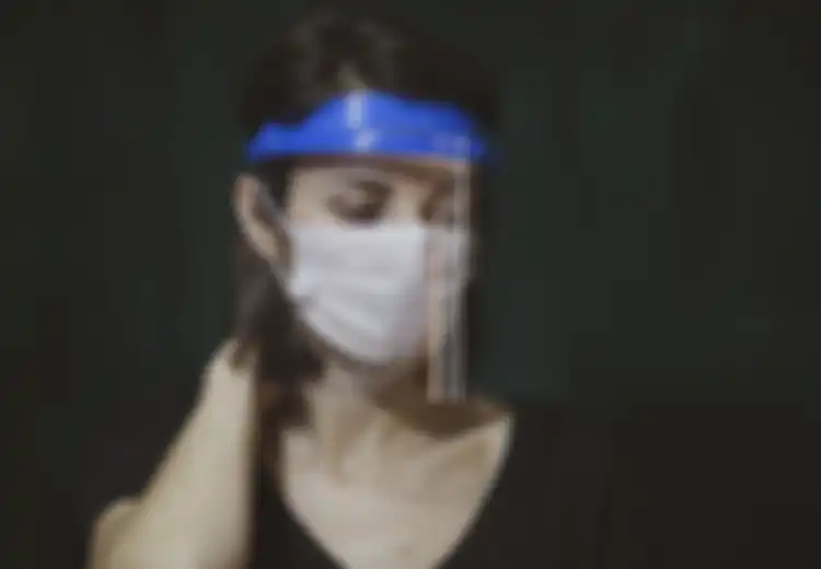 Pakai Face Shield saat Keluar Rumah Memang Baik, Tapi Jangan Sekali-kali Anda Memakainya Tanpa Masker, 'Itu Sama Saja Bunuh Diri'