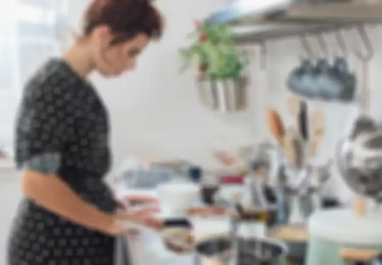 Padahal Ibu-Ibu Se-Indonesia Pasti Menyimpannya, Hati-Hati 3 Benda Dapur Ini Jika Tidak Dirawat Dengan Baik Ternyata Bisa Menyebabkan Kanker Hati, Apa Saja Itu?