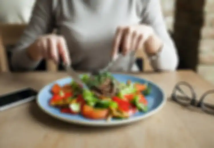Kebiasaan Makan Kita Sehari-hari Ternyata Juga Harus Benar-benar Diperhatikan Jika Tak Ingin Mati Mendadak Seperti Ini!