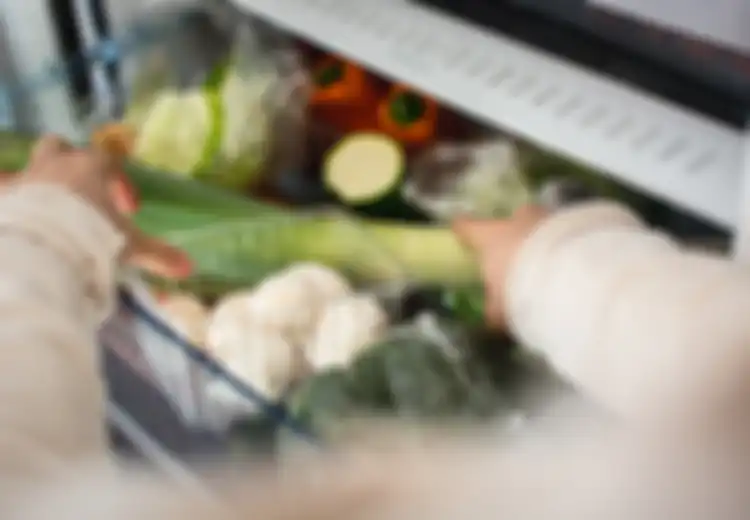 Hadapi Corona 22 Makanan Sehat yang Harus Selalu Dimiliki di Kulkas 