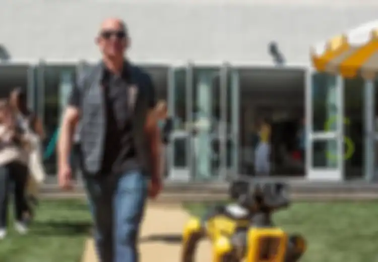 Meski Hartanya Tembus Rp2.613 Triliun, Jeff Bezos Orang Terkaya di Bumi Ini Diprediksi Bisa Bangkrut Bisnisnya Cuma Gara-gara Hal Ini
