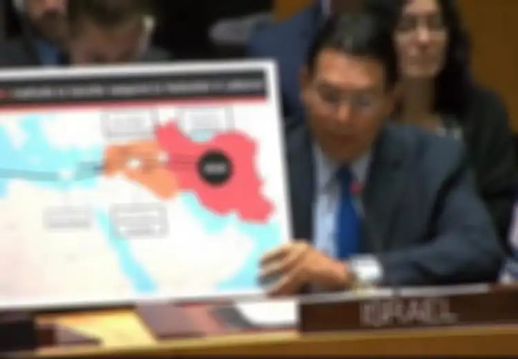 Kebetulan yang Aneh, Tepat Dua Minggu Sebelum Ledakan Dahsyat, Israel Tuduh Iran Selundupkan Senjata Melalui Pelabuhan Beirut, Ini Bukti yang Mereka Sodorkan