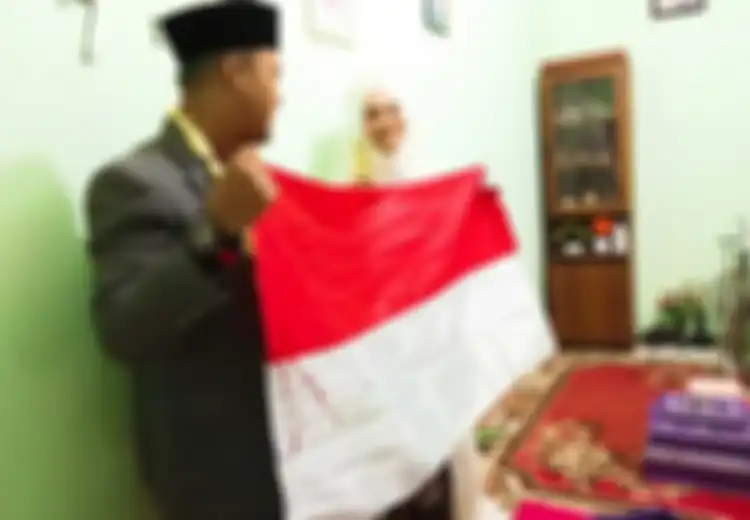 Pernikahan Unik Gunakan Bendera Merah Putih sebagai Mas Kawin, Dilakukan Pasangan Ini untuk Mengenang Perjuangan Menikah di Tengah Pandemi