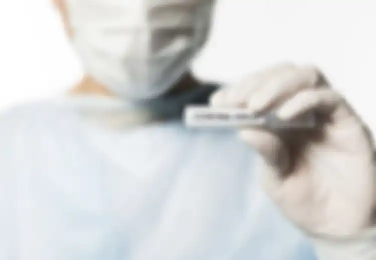 Tak Pernah Lihat Pasien Sakit Sebanyak Ini Selama Kariernya, Dokter Muslim Ini Minta Orang-orang Untuk Suntik Vaksin, 'Jangan Percaya Hoaks, Percalahlah pada Ahlinya'