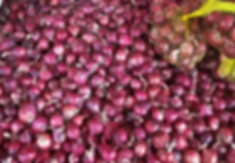 Diselingkuhi, Wanita Kirimi Mantan Pacarnya 1 Ton Bawang Merah agar Sang Mantan Menangisi Putusnya Hubungan Mereka, Butuh 4 Jam untuk Menurunkan 'Bom Air Mata' Ini