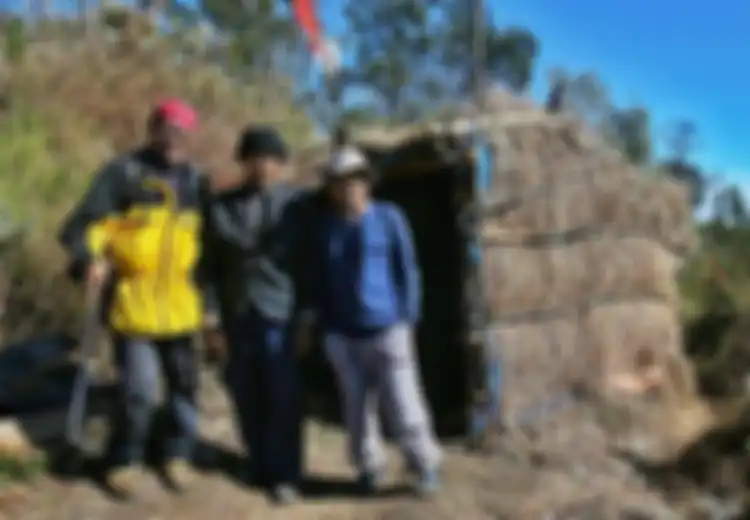 Tinggalkan Keramaian dan Menyendiri di Gunung, Pria Asal  Jawa Timur Memilih Hidup Sebagai Petapa Sejak Tahun 2000, Kisah Hidupnya Sungguh Mengejutkan