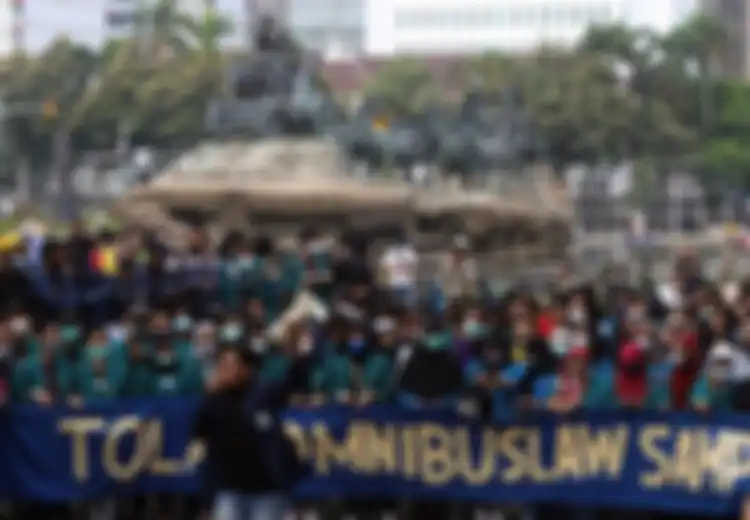 Sudah Disahkan, Nyatanya Naskah UU Cipta Kerja Kembali Berubah di Tangan Istana….