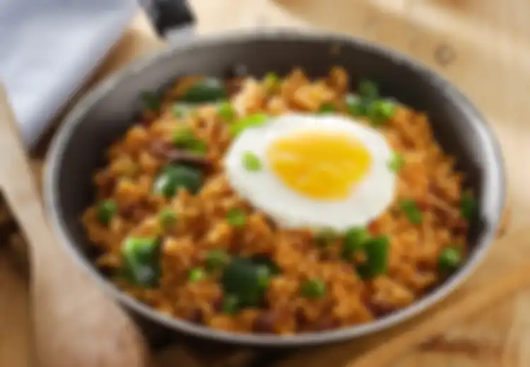 Mungkinkah Membuat Nasi Goreng Menjadi Lebih Sehat? Begini Caranya, Tergantung Topping yang Dibuat