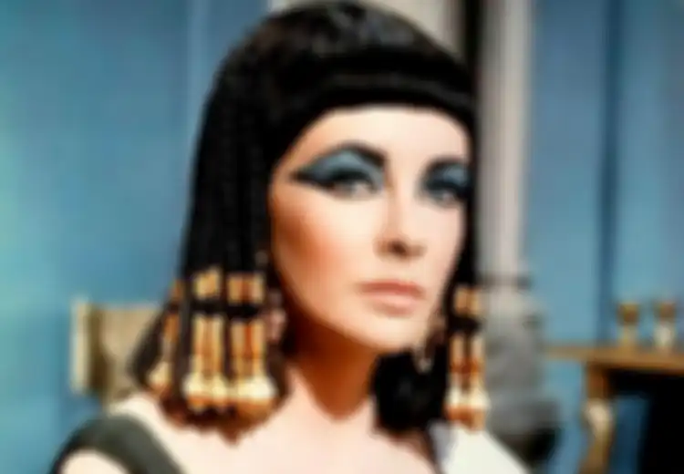 Tahukah Anda Seperti Apa Parfum Cleopatra? Ilmuwan Ciptakan Parfum Favorit Cleopatra yang Ternyata Tidak Sederhana Merekonstruksi Aroma Peradaban Masa Lalu