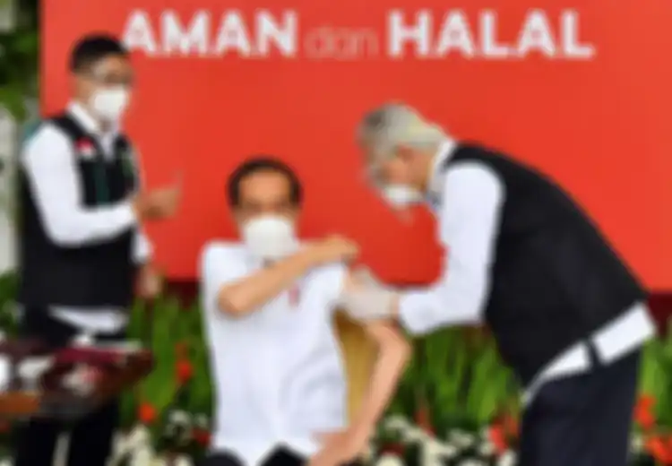 Sudah 5 Hari Sejak Presiden Jokowi Diberi Vaksin Sinovac, Inilah Efek Samping yang Dirasakan Orang-Orang yang Juga Menerima Vaksin