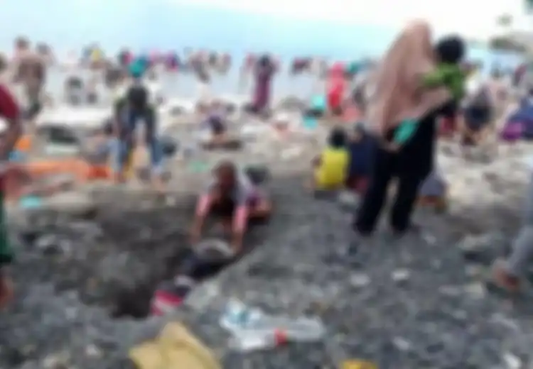 Warga Maluku Mendadak Berbondong-bondong Mendulang Emas di Sumber Batu Mulia Ini yang Tiba-tiba Muncul, Begini Dugaan Ahli Menyoal Terbentuknya Emas