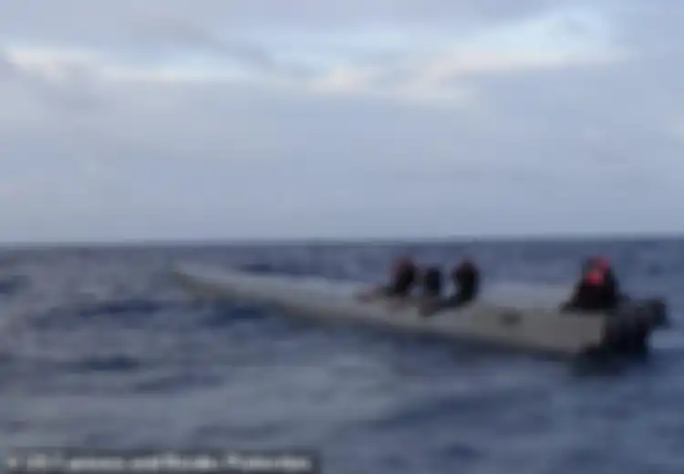 Kapal Selam Misterius Terciduk Militer Amerika, Begitu Ditangkap dan Dibongkar Ternyata Milik Geng Narkoba, Isinya Bikin Syok