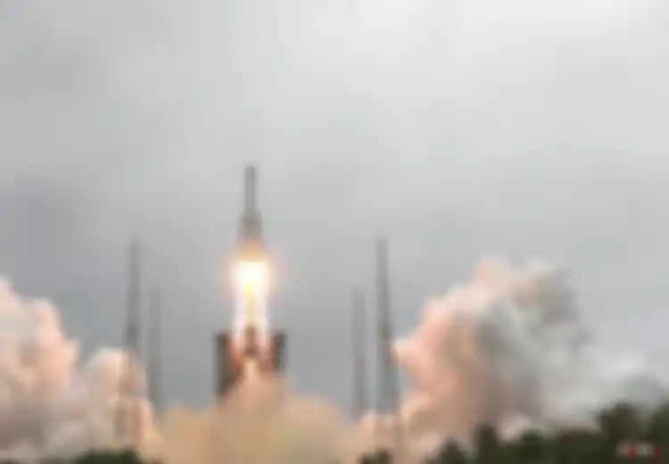 China Lagi-lagi Tanggung Dosa Karena Rugikan Seluruh Umat Bumi, Bukan Covid-19, Pecahan Roket 18 Ton China Sudah Jatuh di Bumi,  Ngeyel Tak Mau Disalahkan Karena Hal Ini