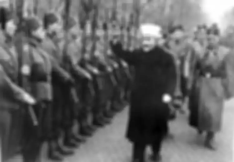 Terobsesi Setengah Mati pada Kemurnian Ras Arya, Hitler Ternyata Punya Hubungan Mesra dengan Dunia Islam, Bahkan Sampai Bikin Buku Khusus Ini untuk Tentara Nazi
